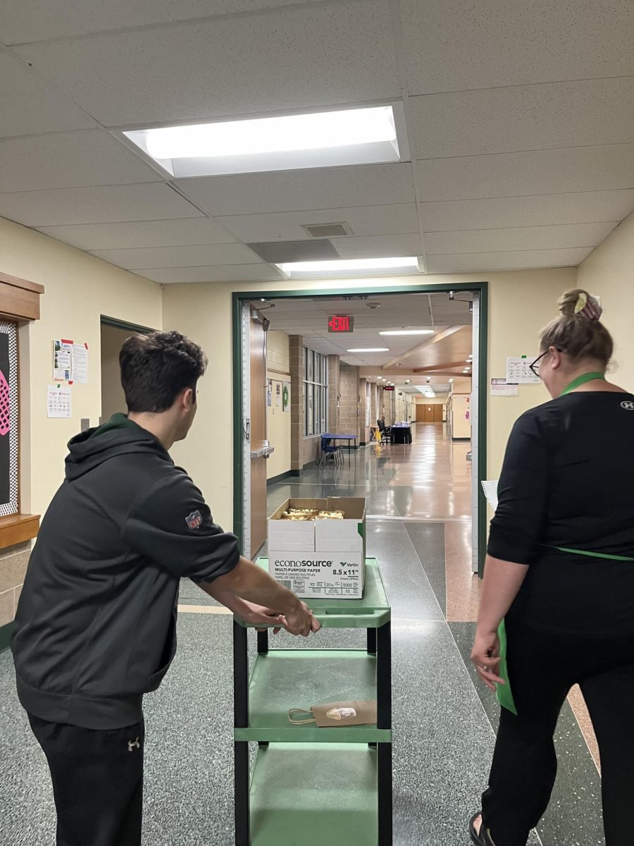 Students Make Popcorn to Raise Funds