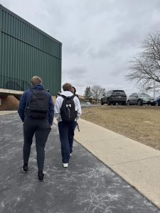 Students dislike long walk from parking lot