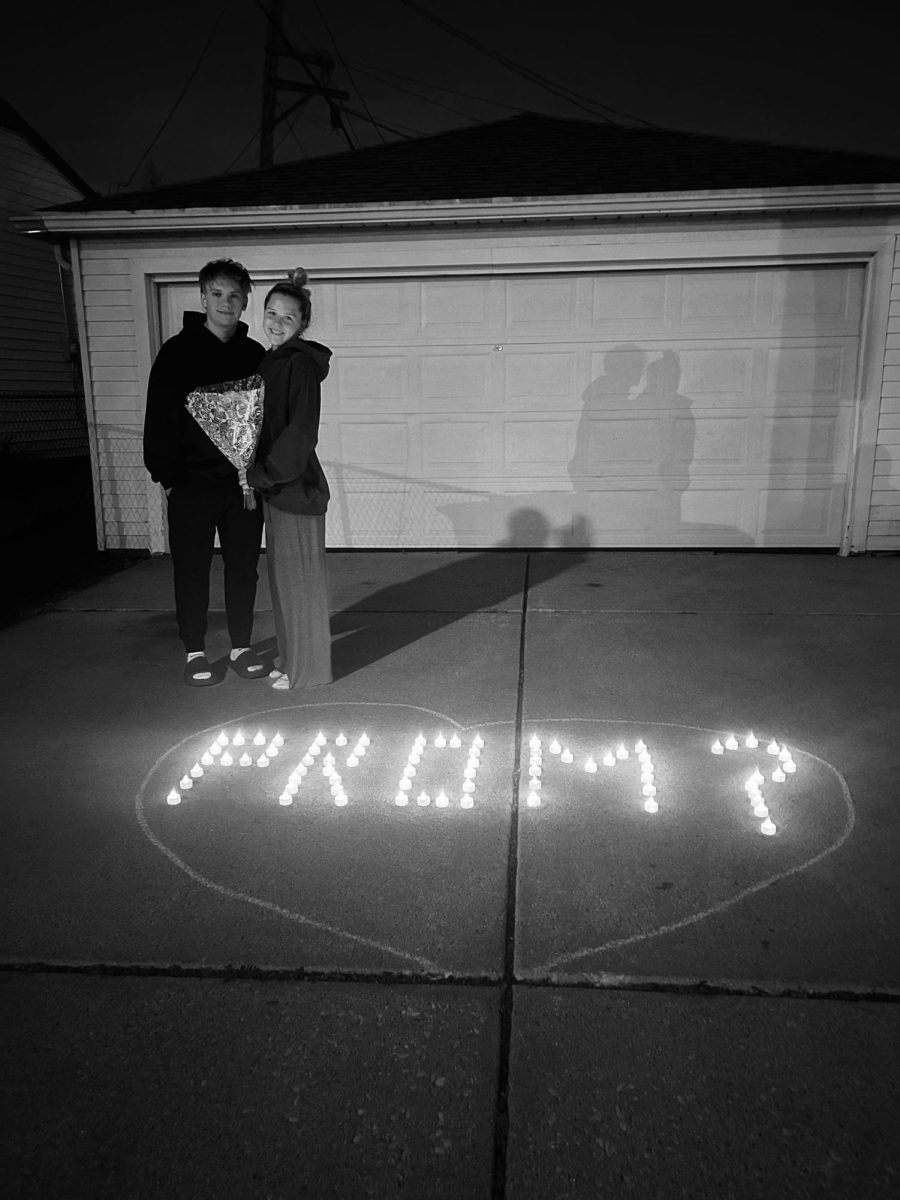 Cam Bueno asks Callie Morzy to Prom at her house.