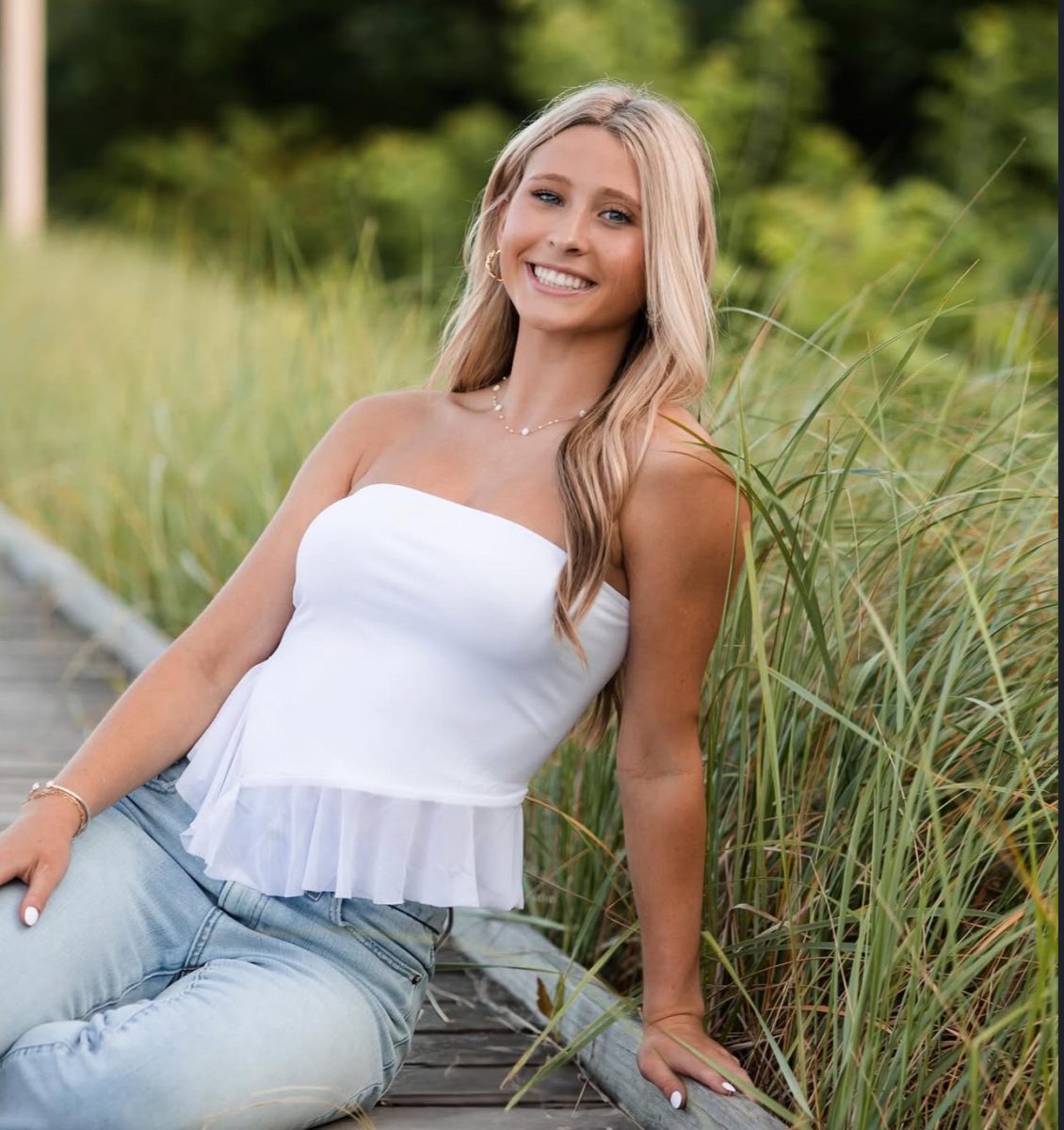 Juniors Start Plannning Their Senior Photos