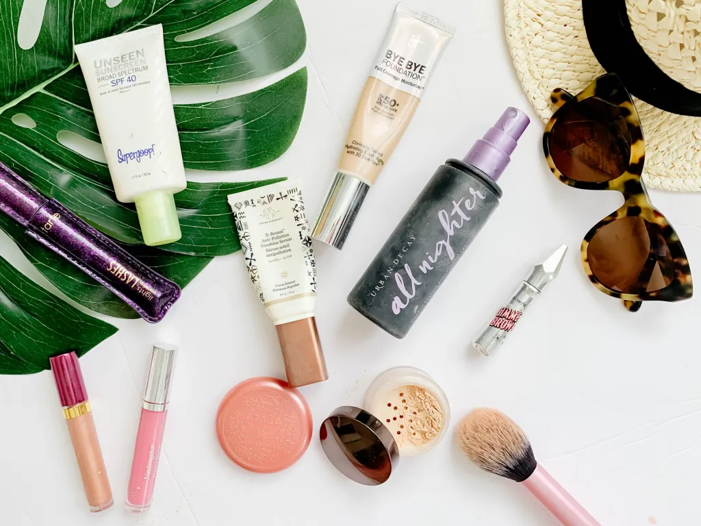Students Shift to Simpler Makeup for Summer